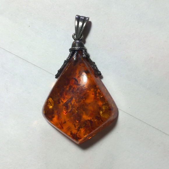 SOLD!-Amber and silver pendant - Picture 1 of 3